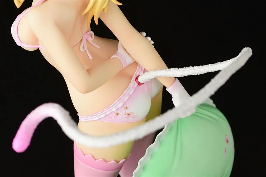 Fairy Tail - Scale Figure - Lucy Heartfilia (Cherry blossom CAT Gravure_Style)