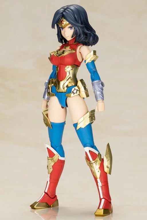 DC Comics - Plastic Model Kit - Wonder Woman (Humikane Shimada Ver.)