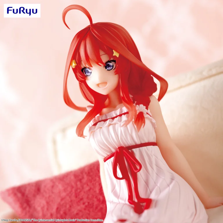 The Quintessential Quintuplets - Noodle Stopper Figure - Itsuki Nakano (Loungewear Ver.)