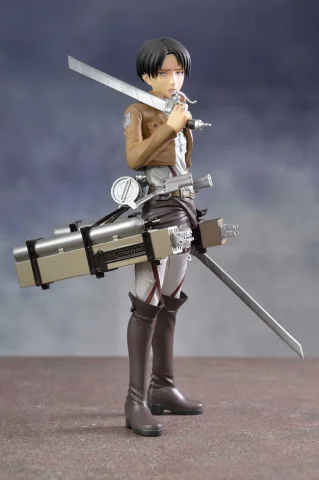 Produktbild zu Attack on Titan - PM Figure - Levi (Armed Style)
