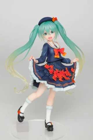 Produktbild zu Character Vocal Series - Hatsune Miku Figure - Miku Hatsune (3rd Season Autumn ver.)