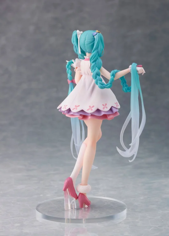 Character Vocal Series - Wonderland Figure - Miku Hatsune (Rapunzel ver.)