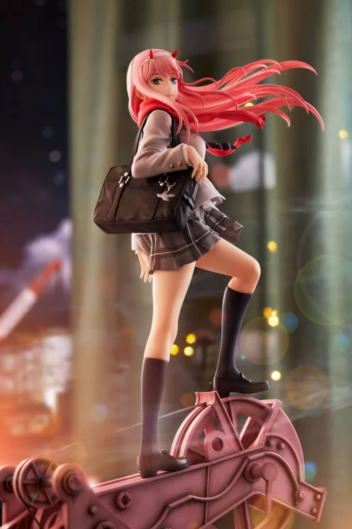 DARLING in the FRANXX - Scale Figure - Zero Two (School Uniform ver.)