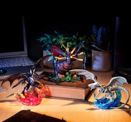 Yu-Gi-Oh! - MONSTERS CHRONICLE - Red-Eyes Black Dragon