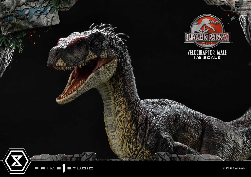 Jurassic Park - Legacy Museum Collection - Velociraptor Male