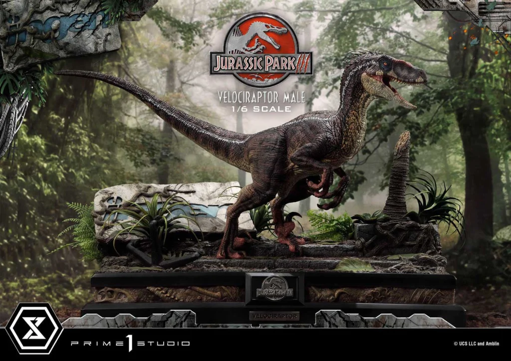 Jurassic Park - Legacy Museum Collection - Velociraptor Male