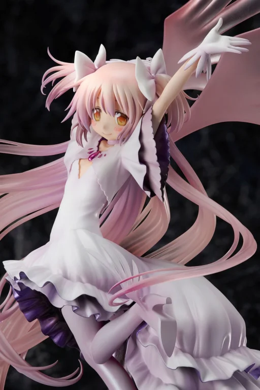 Puella Magi Madoka Magica - Scale Figure - Madoka Kaname (Ultimate)