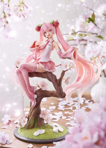 Produktbild zu Character Vocal Series - Scale Figure - Miku Hatsune (Sakura Fairy ver.)