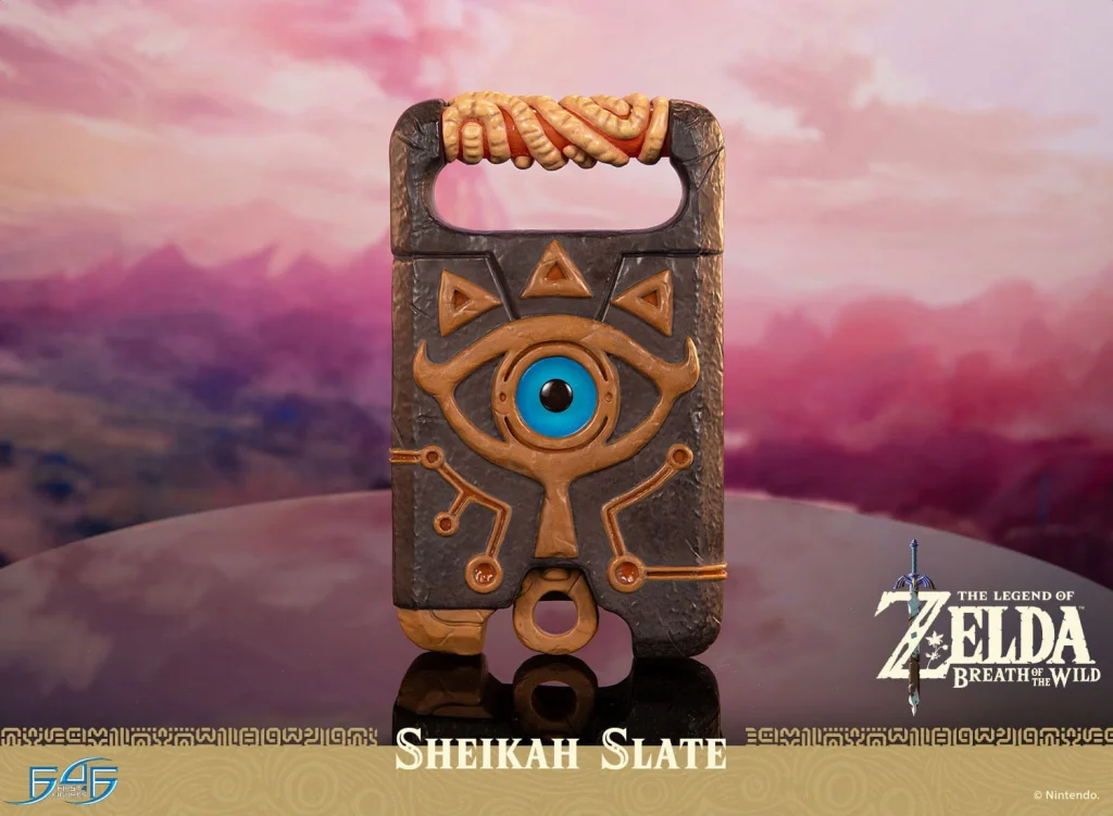 The Legend of Zelda: Breath of the Wild - First 4 Figures - Sheikah Slate