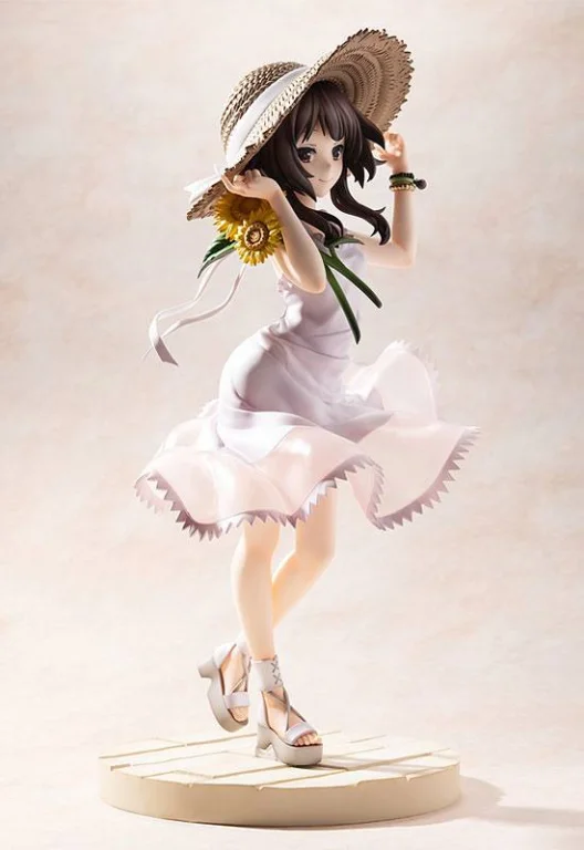 KonoSuba - Scale Figure - Megumin (Sunflower One-Piece Dress Ver.)