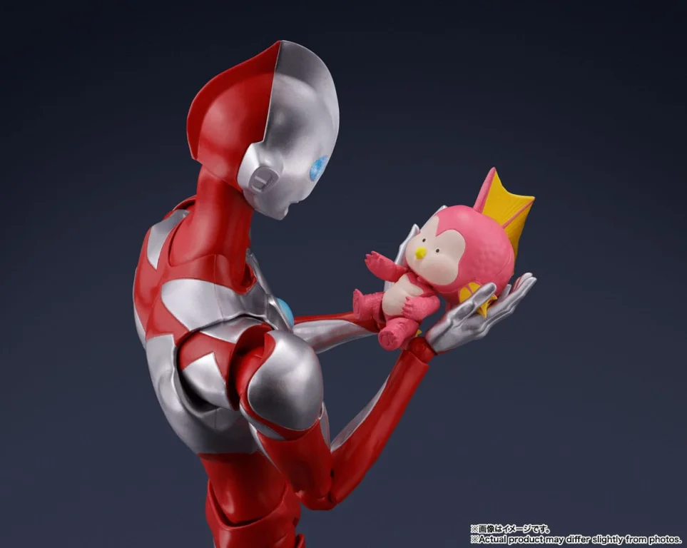 Ultraman - S.H.Figuarts - Ultraman & Emi