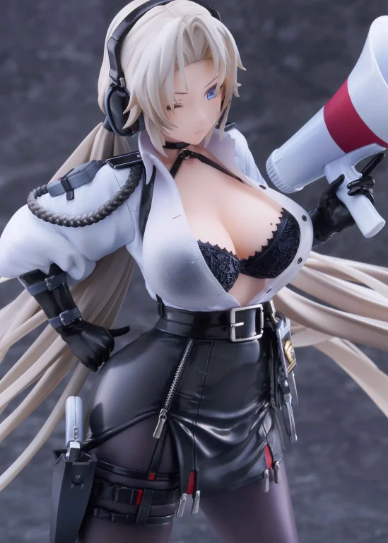 Azur Lane - Scale Figure - Kronshtadt (Begin the Rush!)