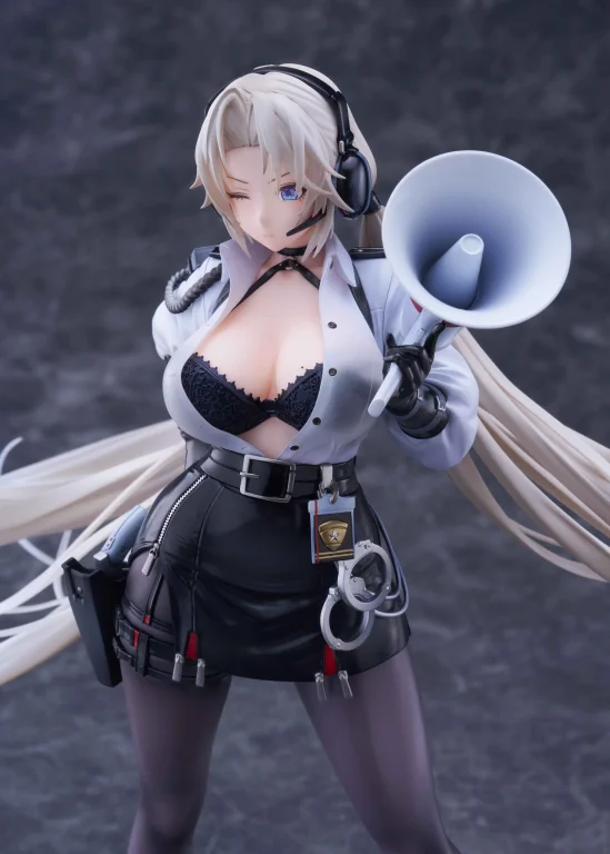 Azur Lane - Scale Figure - Kronshtadt (Begin the Rush!)