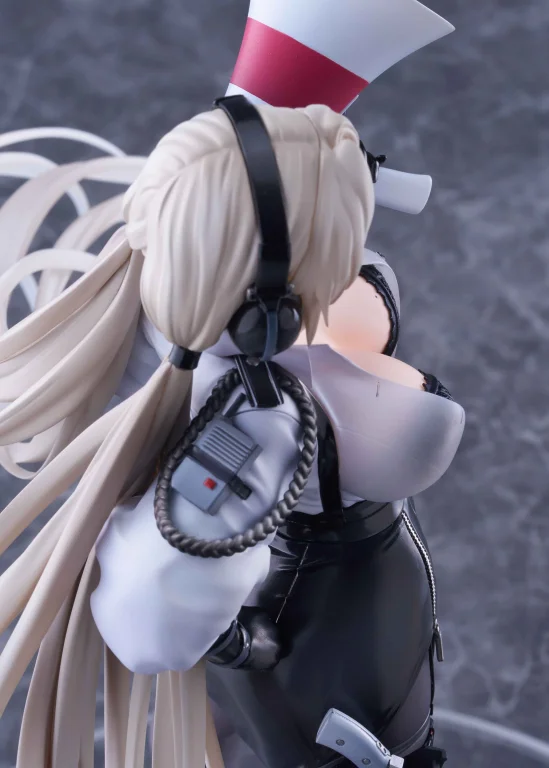 Azur Lane - Scale Figure - Kronshtadt (Begin the Rush!)