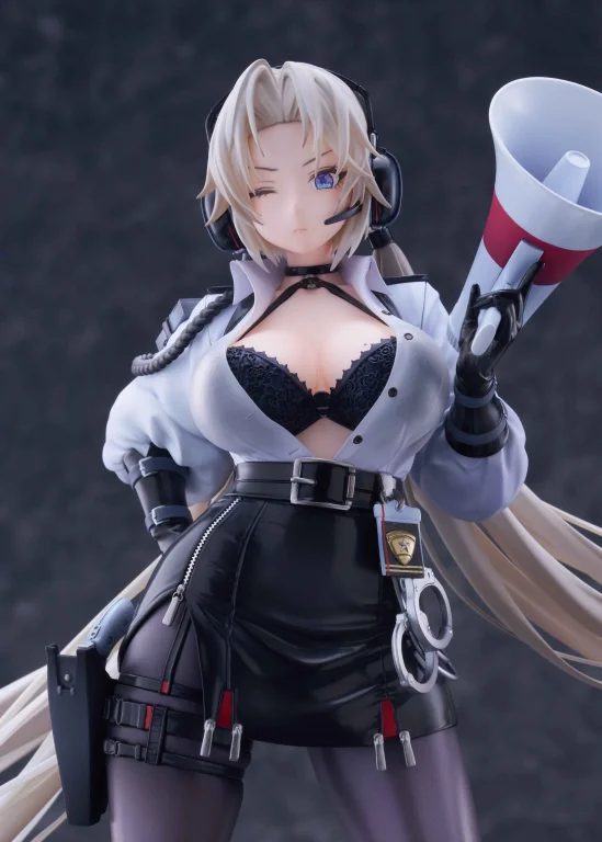 Azur Lane - Scale Figure - Kronshtadt (Begin the Rush!)