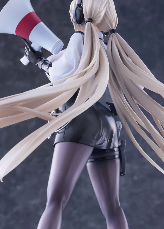 Azur Lane - Scale Figure - Kronshtadt (Begin the Rush!)