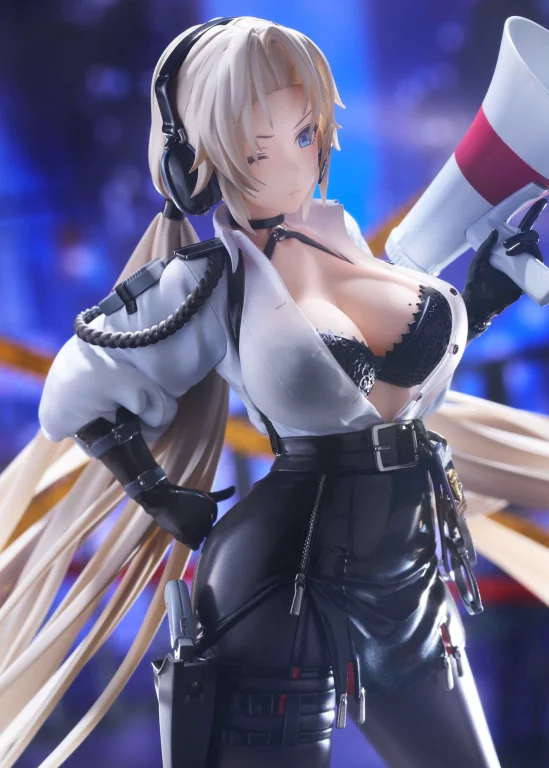 Azur Lane - Scale Figure - Kronshtadt (Begin the Rush!)