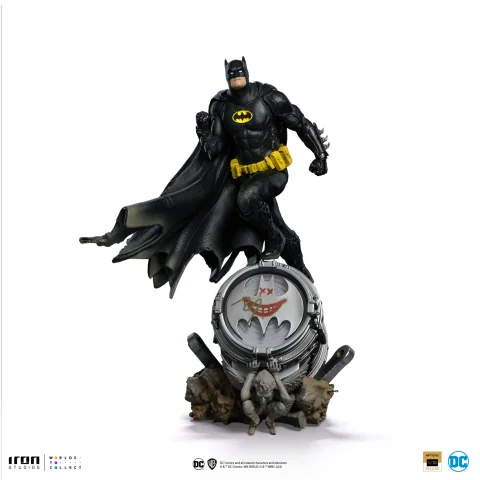 Produktbild zu Batman - BDS Art Scale - Batman (Deluxe Black Version)