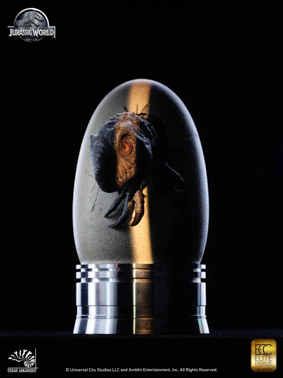 Jurassic Park - Scale Figure - Hatching Indominus Rex