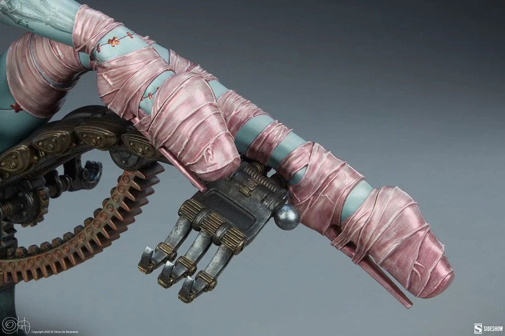 Olivia de Berardinis - Non-Scale Figure - Frankie Reborn