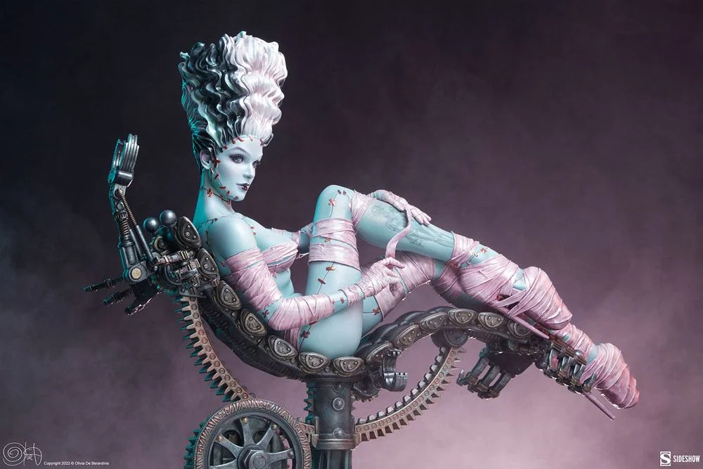 Olivia de Berardinis - Non-Scale Figure - Frankie Reborn