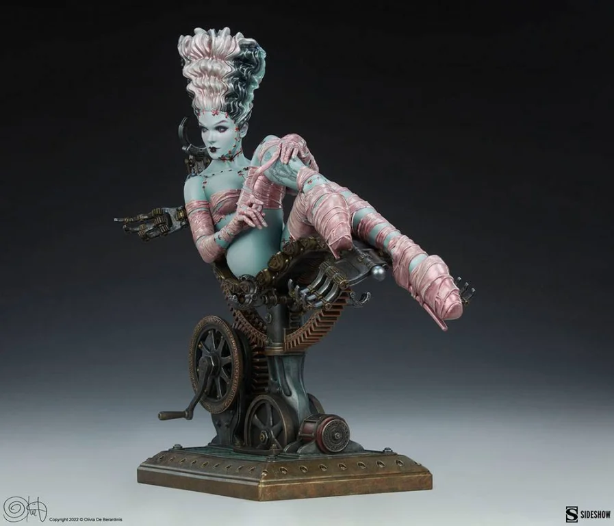 Olivia de Berardinis - Non-Scale Figure - Frankie Reborn