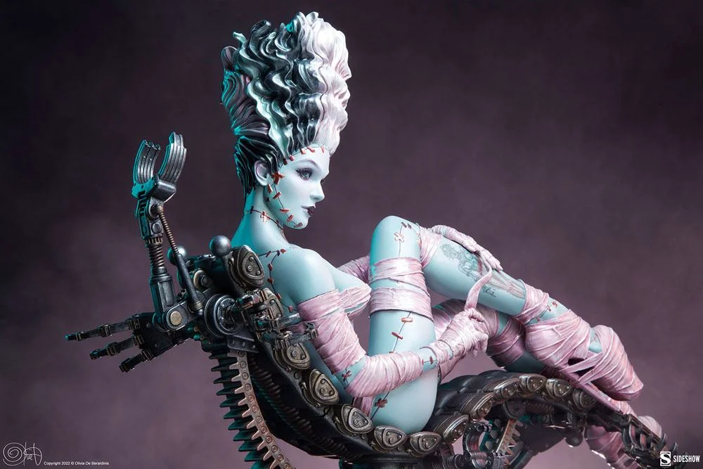 Olivia de Berardinis - Non-Scale Figure - Frankie Reborn