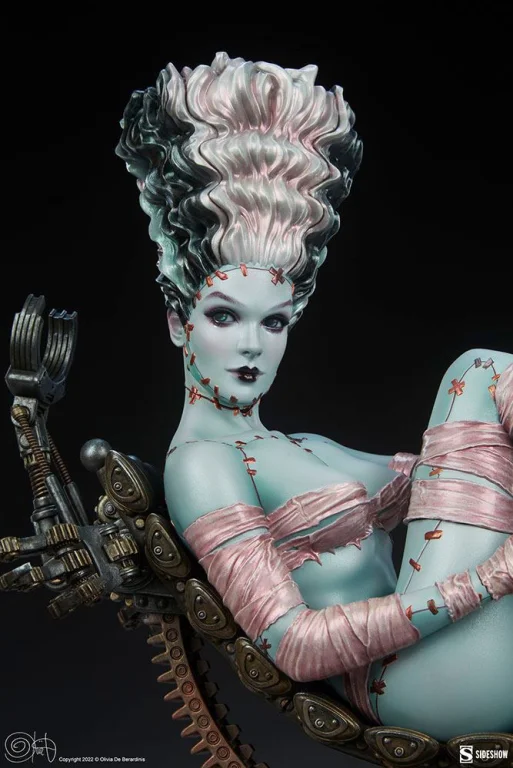 Olivia de Berardinis - Non-Scale Figure - Frankie Reborn