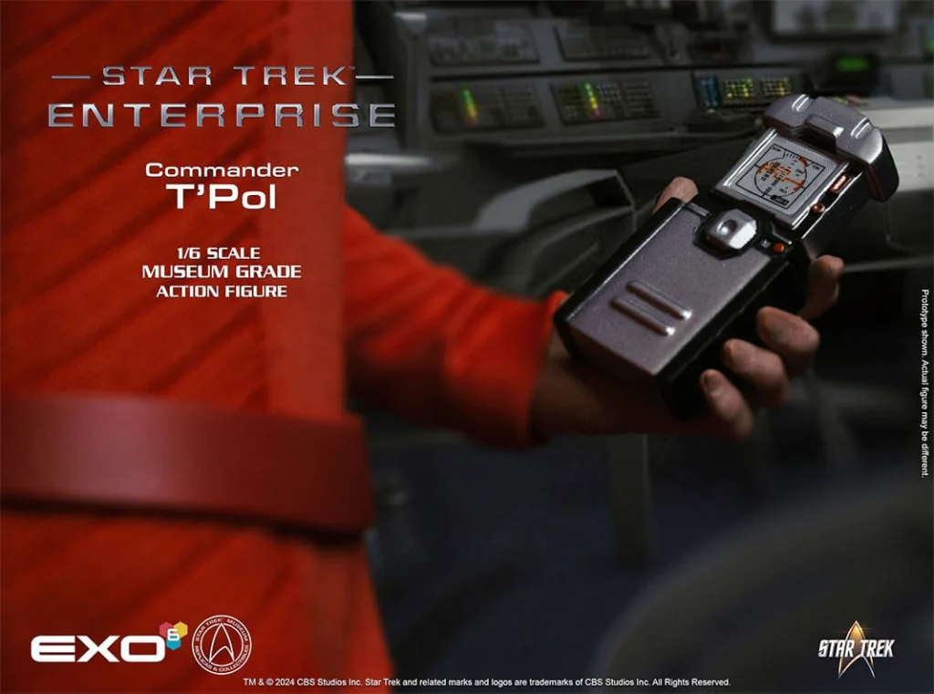Star Trek - Scale Action Figure - Commander T'Pol
