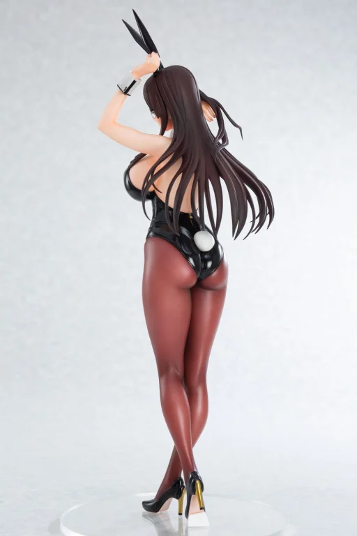 Succubus Stayed Life - Scale Figure - Tōko Sakuramachi (Bunny ver.)