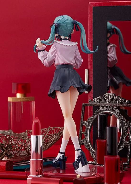 Character Vocal Series - POP UP PARADE - Miku Hatsune (The Vampire Ver.) (L Size)