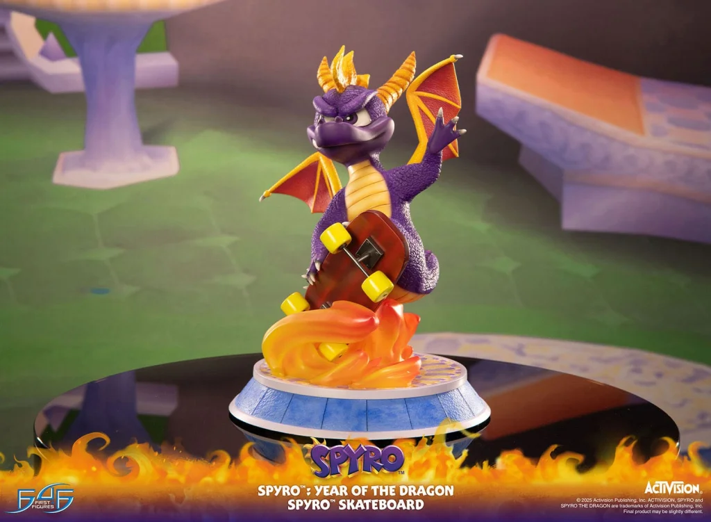 Spyro - Non-Scale Figure - Spyro (Skateboard)