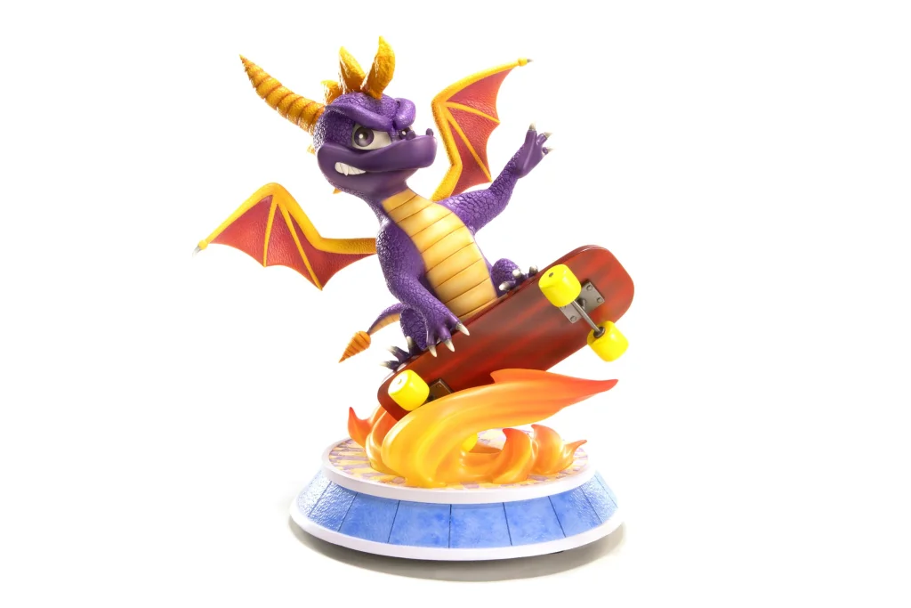 Spyro - Non-Scale Figure - Spyro (Skateboard)
