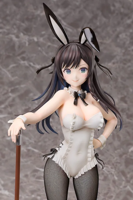 Girumasu - Scale Figure - Alina Clover (Bunny Ver.)