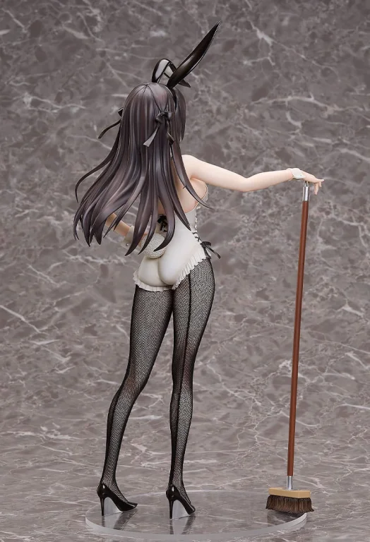Girumasu - Scale Figure - Alina Clover (Bunny Ver.)
