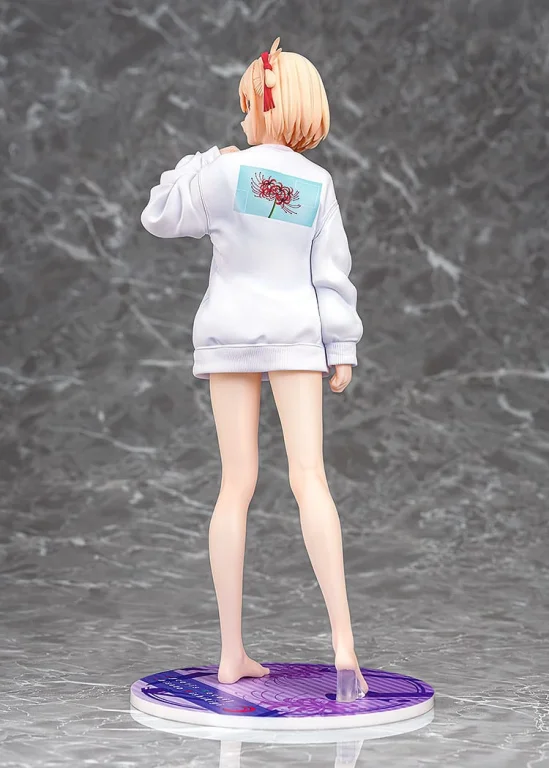 Lycoris Recoil - Scale Figure - Chisato Nishikigi (Oversized Sweatshirt Ver.)