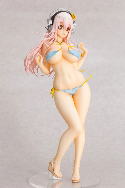Super Sonico - Scale Figure - Super Sonico (Summer Vacation Ver.)