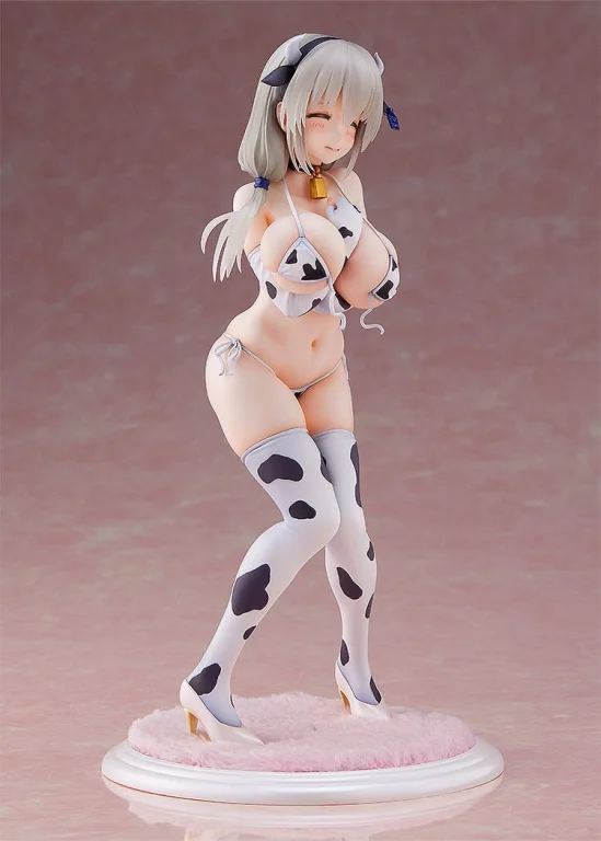 Uzaki-chan Wants to Hang Out! - Scale Figure - Tsuki Uzaki (Cow Bikini)