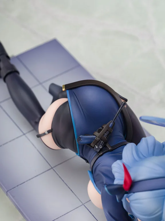 Blue Archive - Scale Figure - Ako Amau (Memorial Lobby Ver.)