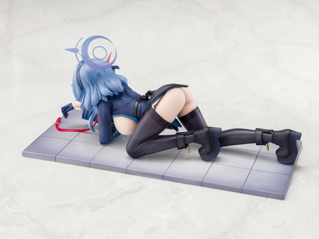 Blue Archive - Scale Figure - Ako Amau (Memorial Lobby Ver.)