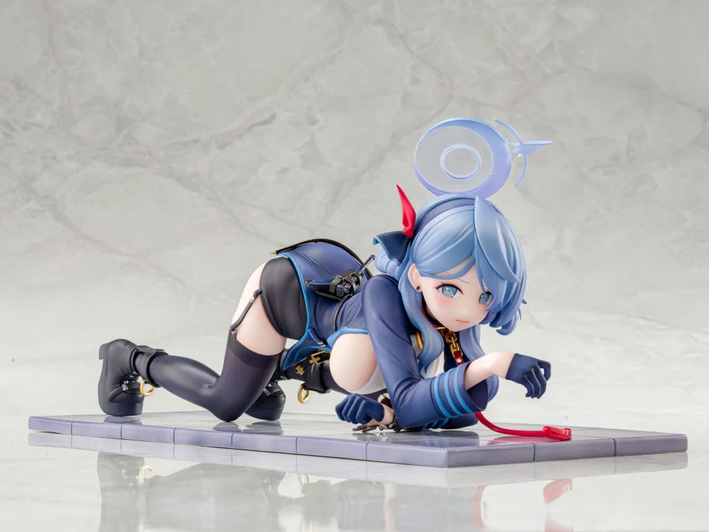 Blue Archive - Scale Figure - Ako Amau (Memorial Lobby Ver.)