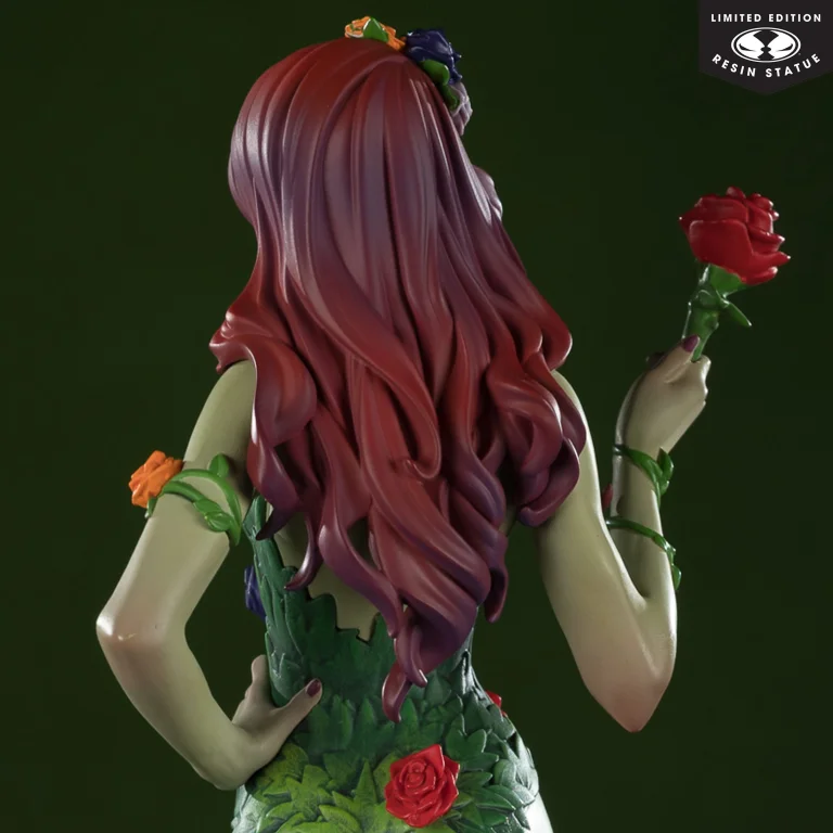 Batman - DC Cover Girls - Poison Ivy (by J. Scott Campbell)