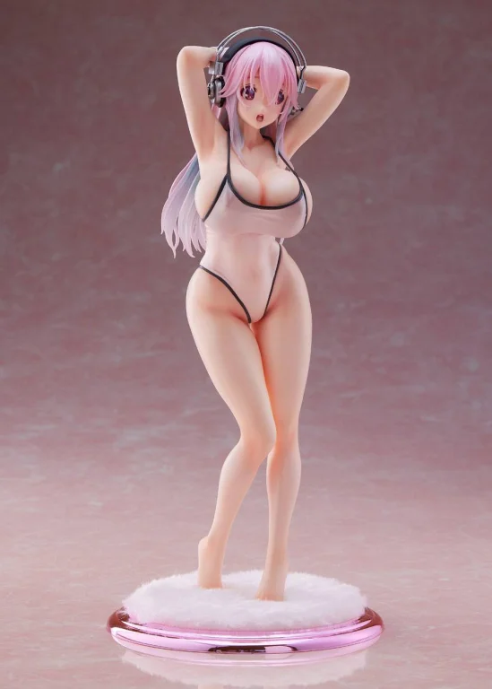 Super Sonico - Scale Figure - Super Sonico (White swimwear style)