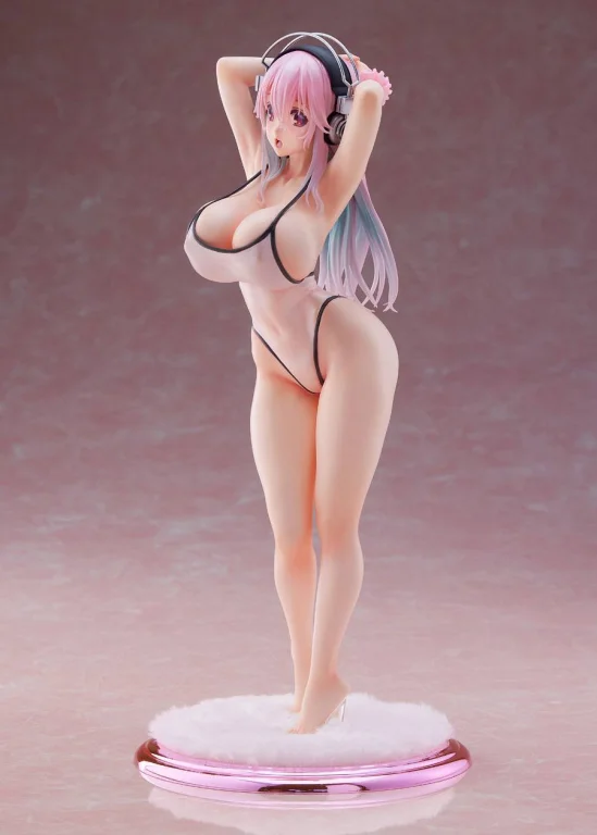 Super Sonico - Scale Figure - Super Sonico (White swimwear style)