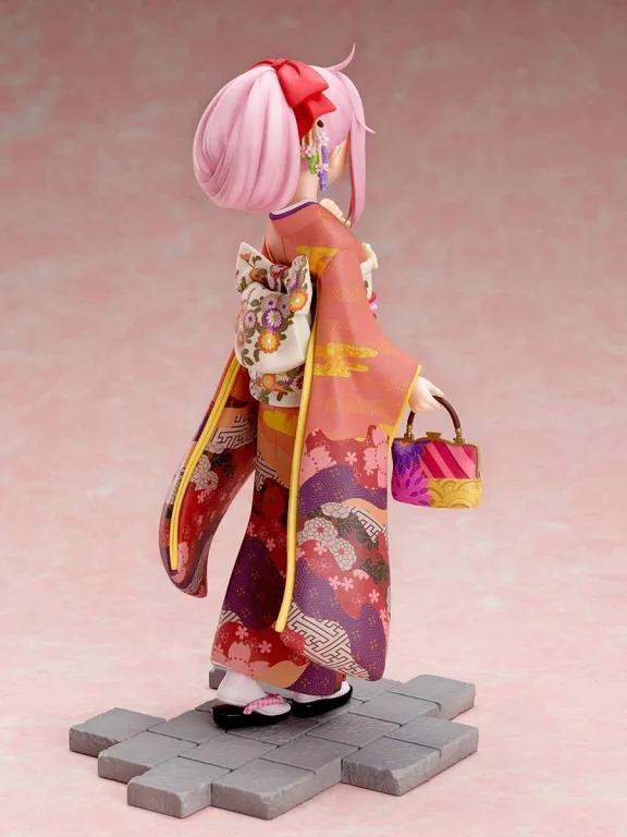 Laid-Back Camp - Scale Figure - Nadeshiko Kagamihara (Furisode ver.)