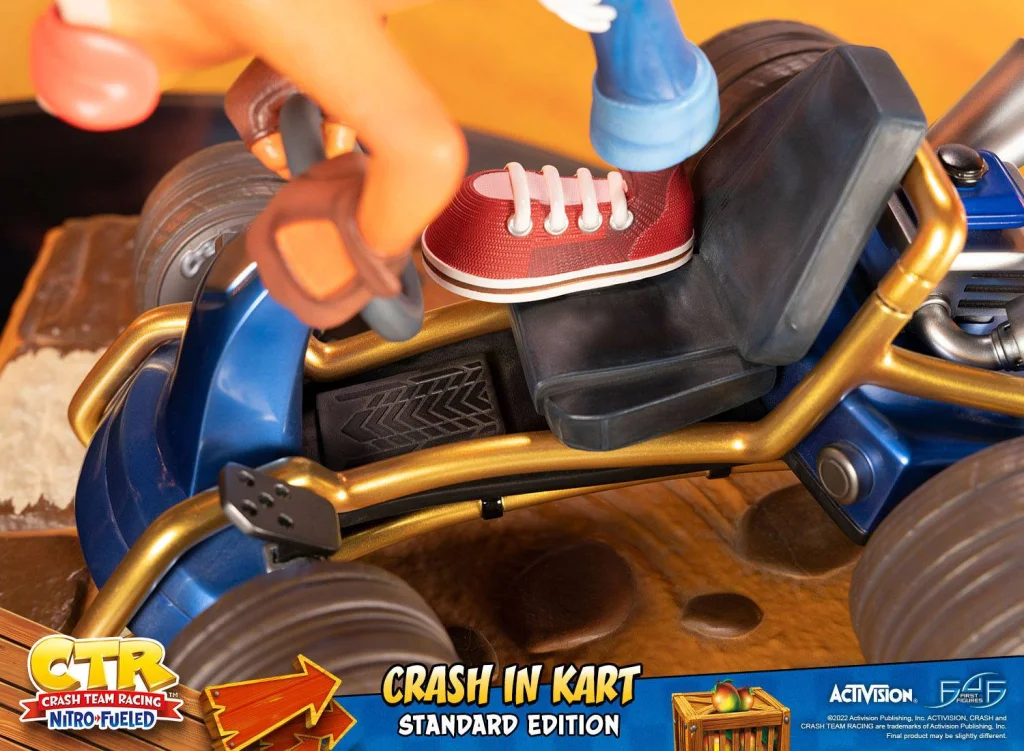 Crash Bandicoot - Non-Scale Figure - Crash in Kart