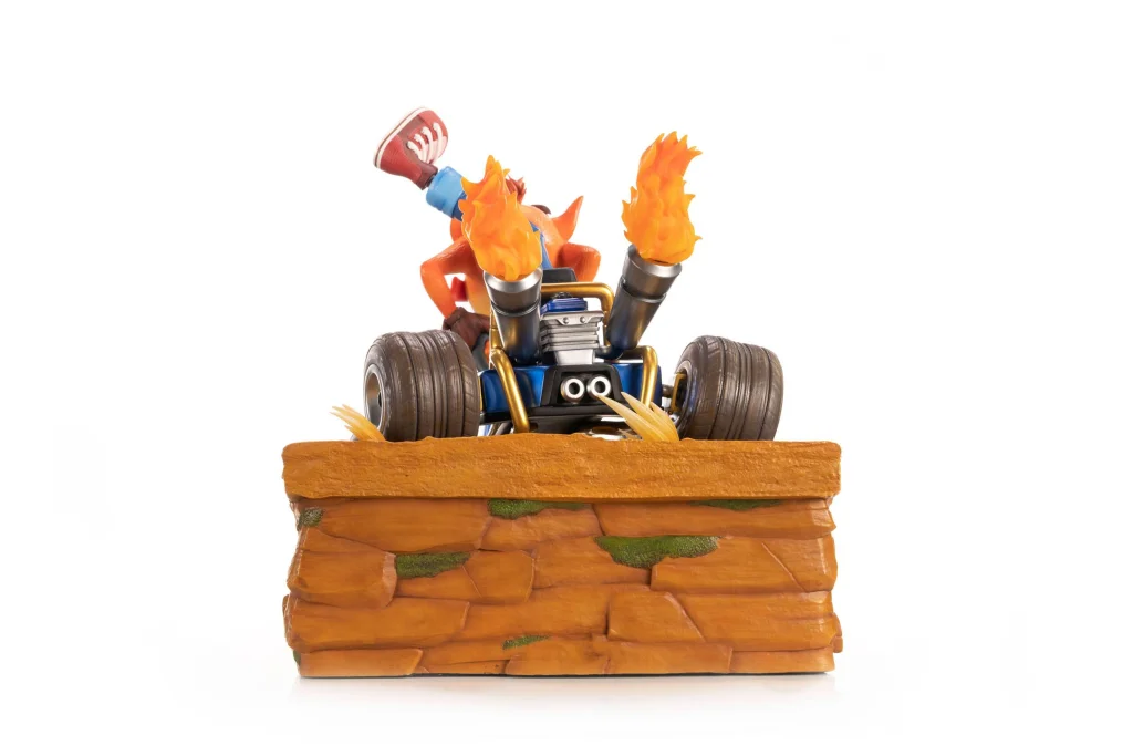 Crash Bandicoot - Non-Scale Figure - Crash in Kart