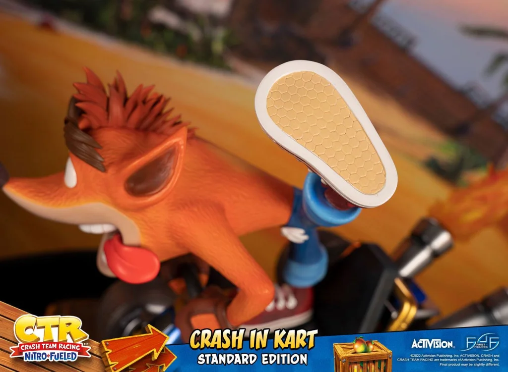 Crash Bandicoot - Non-Scale Figure - Crash in Kart