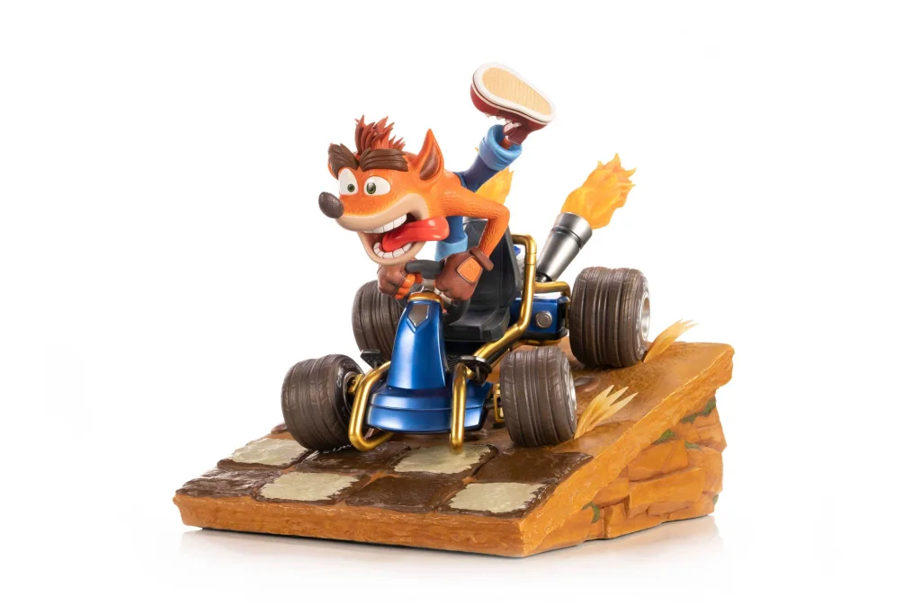 Crash Bandicoot - Non-Scale Figure - Crash in Kart