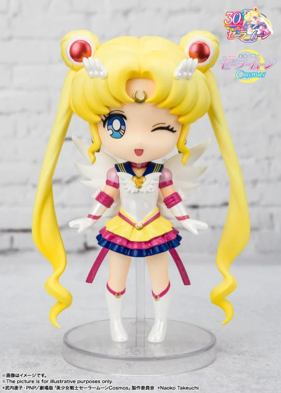 Sailor Moon - Figuarts mini - Eternal Sailor Moon